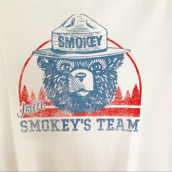 Jerry Leigh Smokey The Bear Tee - Picture 5 of 6